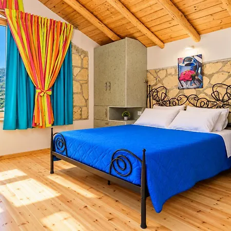 Tireda Tria Villa