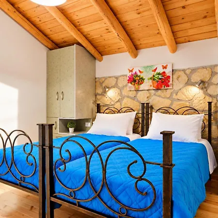 Villa Tireda Tria Marathias (Zakynthos)