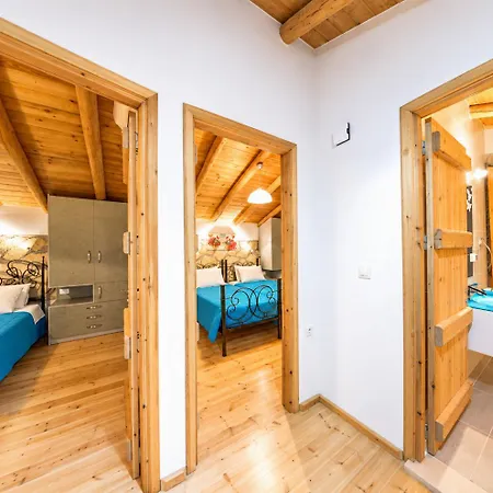 Tireda Tria Villa Marathias (Zakynthos)